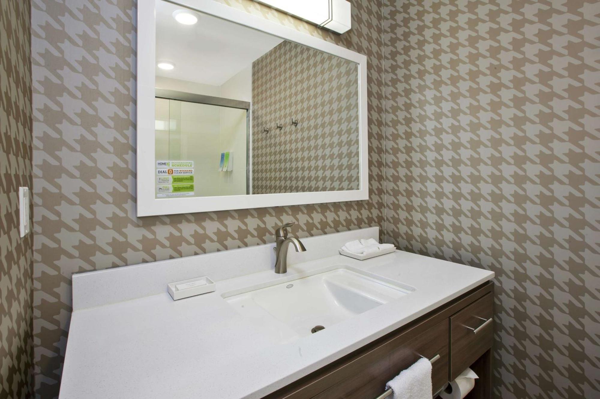 Home2 Suites By Hilton West Bloomfield, Mi Фармингтон-Хиллз Экстерьер фото